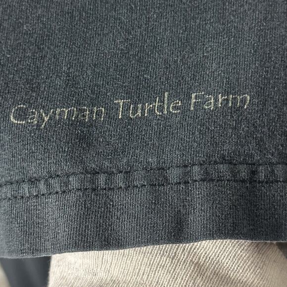 Vintage Sea Turtle Shirt Size Large Cayman Turtle Farm Y2K - Picture 3 of 5